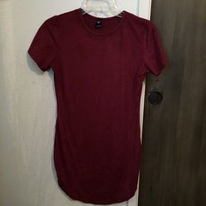 Windsor burgundy velvety T-shirt dress